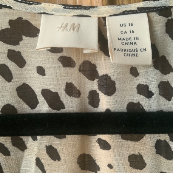 Cheetah print dress from H&M - Picture 2 of 7